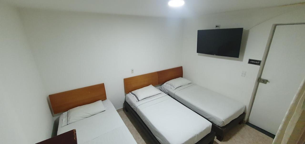 Hotel Gran Imperio 3*